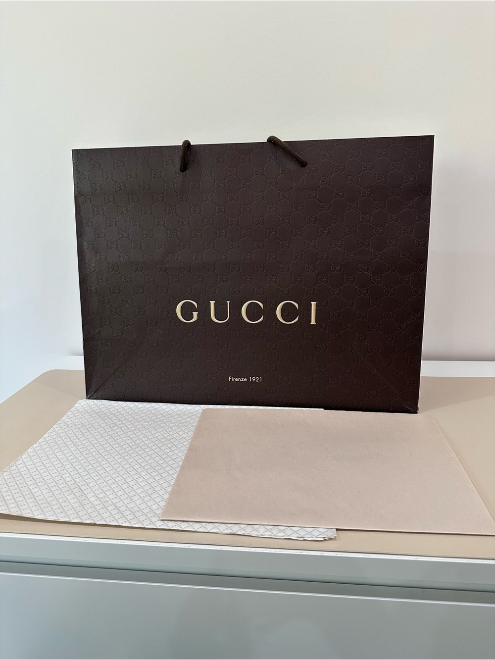 Gucci Brown Shopping Paper Bag & Tissue Paper free|18.75x14x6.75 inches